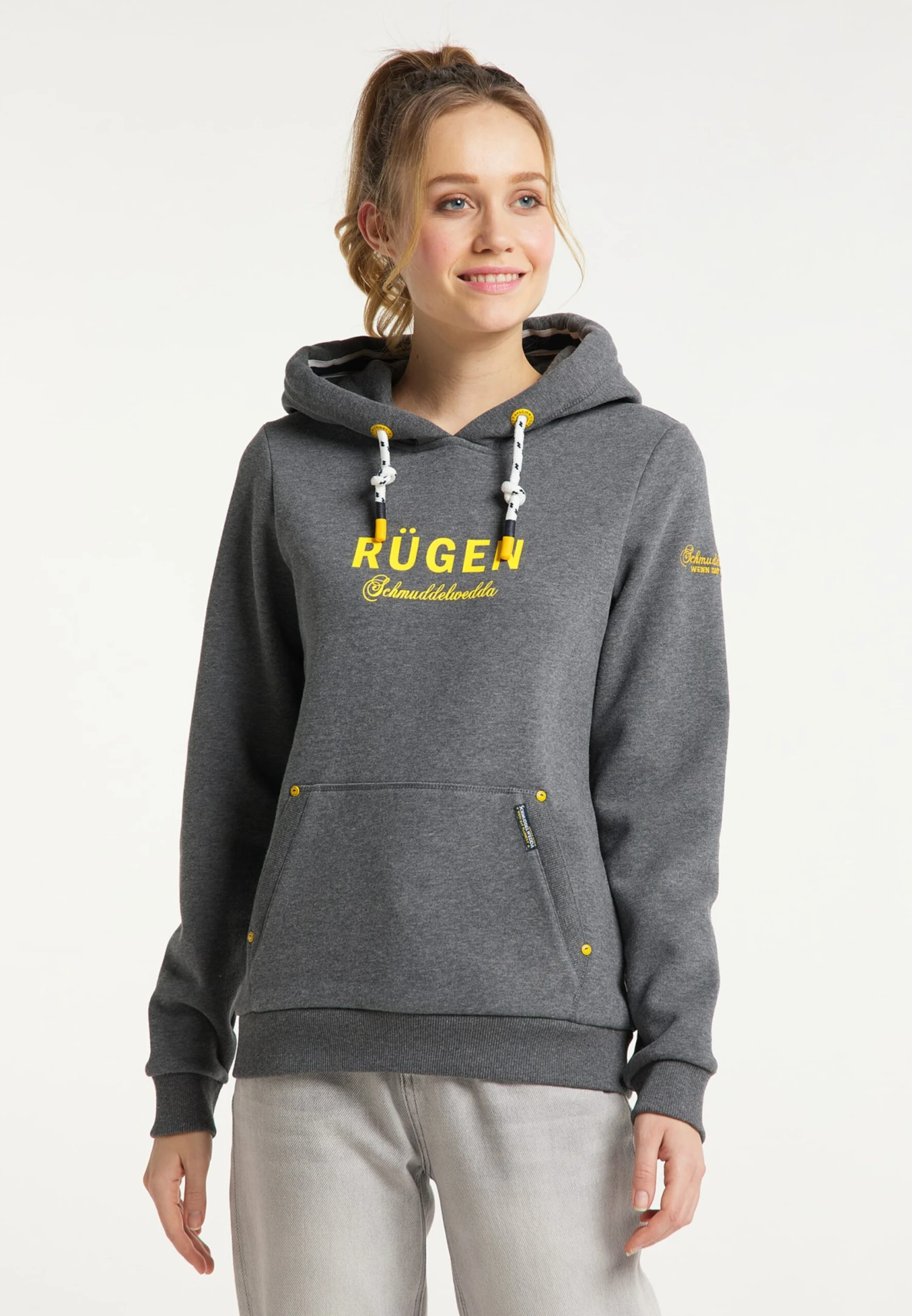 Sweats à capuche Sweat-shirt Rügen Femme gris chiné Schmuddelwedda Sweats à Capuche Sweat-shirt Rügen Femme Gris Chiné -Schmuddelwedda f63ee29ab674ac66da44c333fb87ac43 scaled